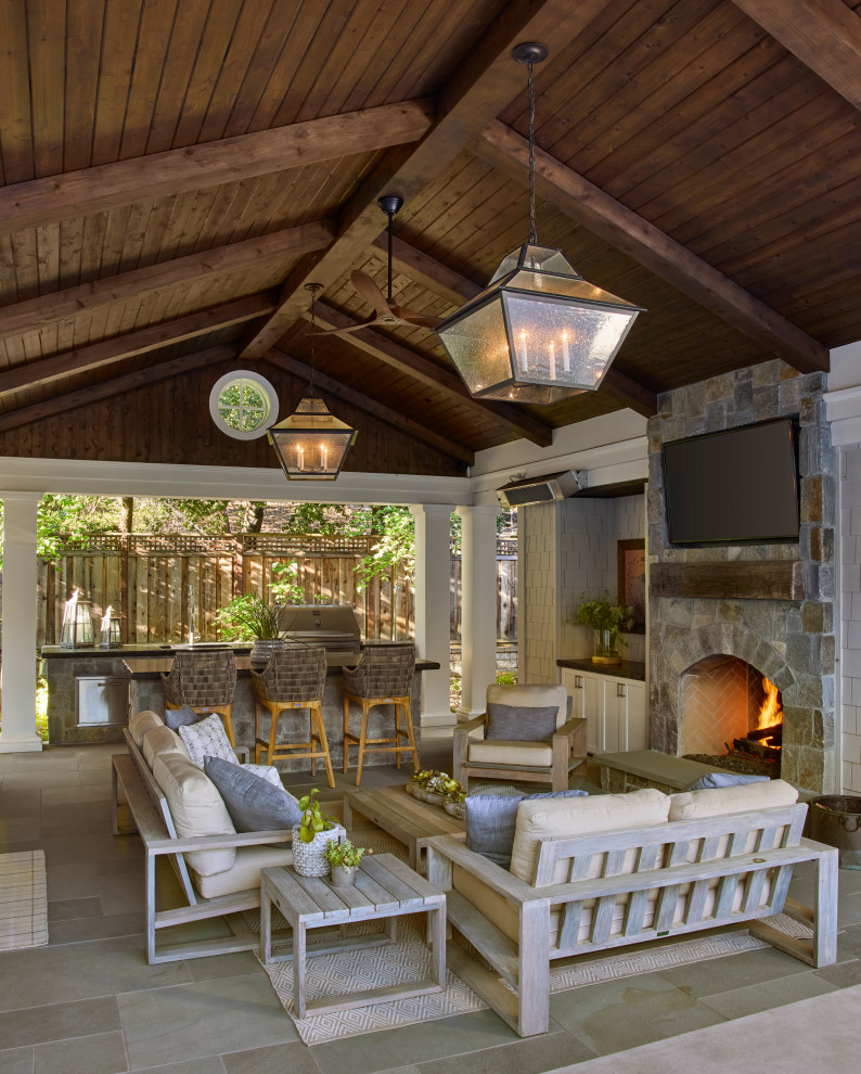 Inspiration for a transitional patio remodel in San Francisco