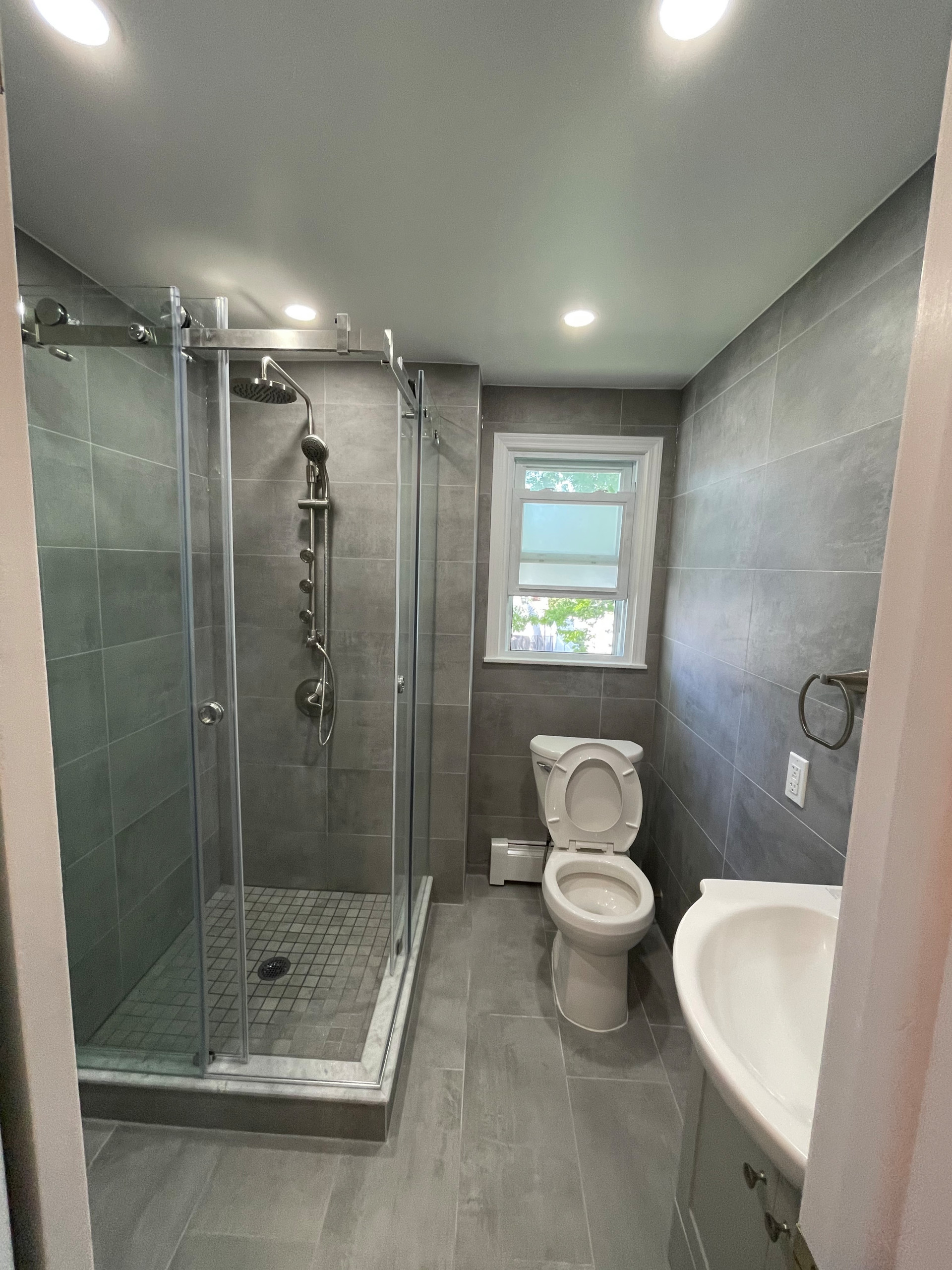xx sunset Ave, Farmingdale, NY 11735