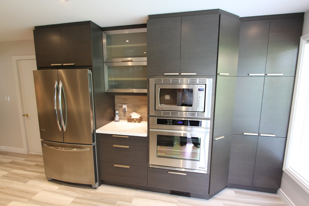 Modern Elegance is the word of the Day! - Modern - Kitchen - Toronto