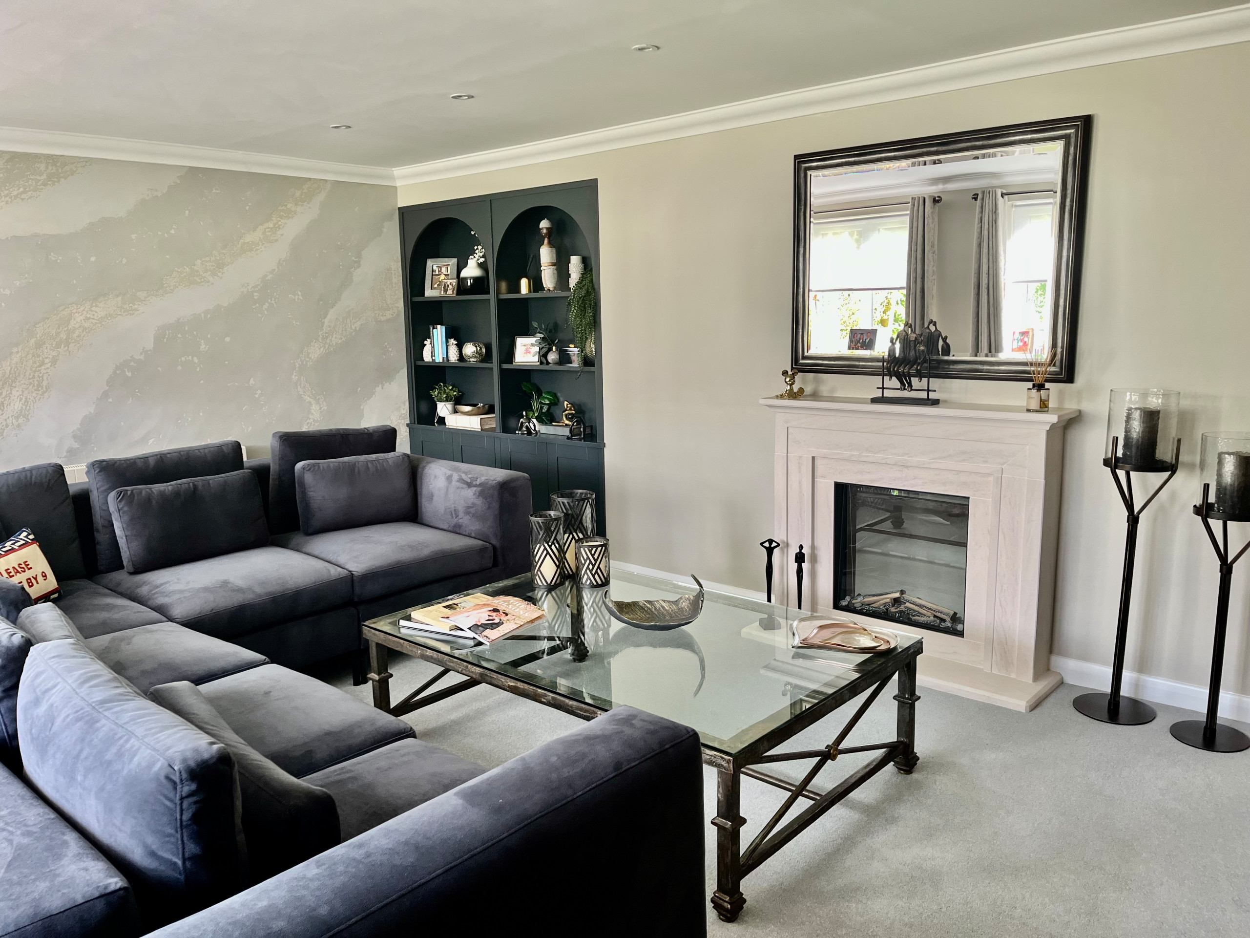 Living room - modern living room idea in Surrey