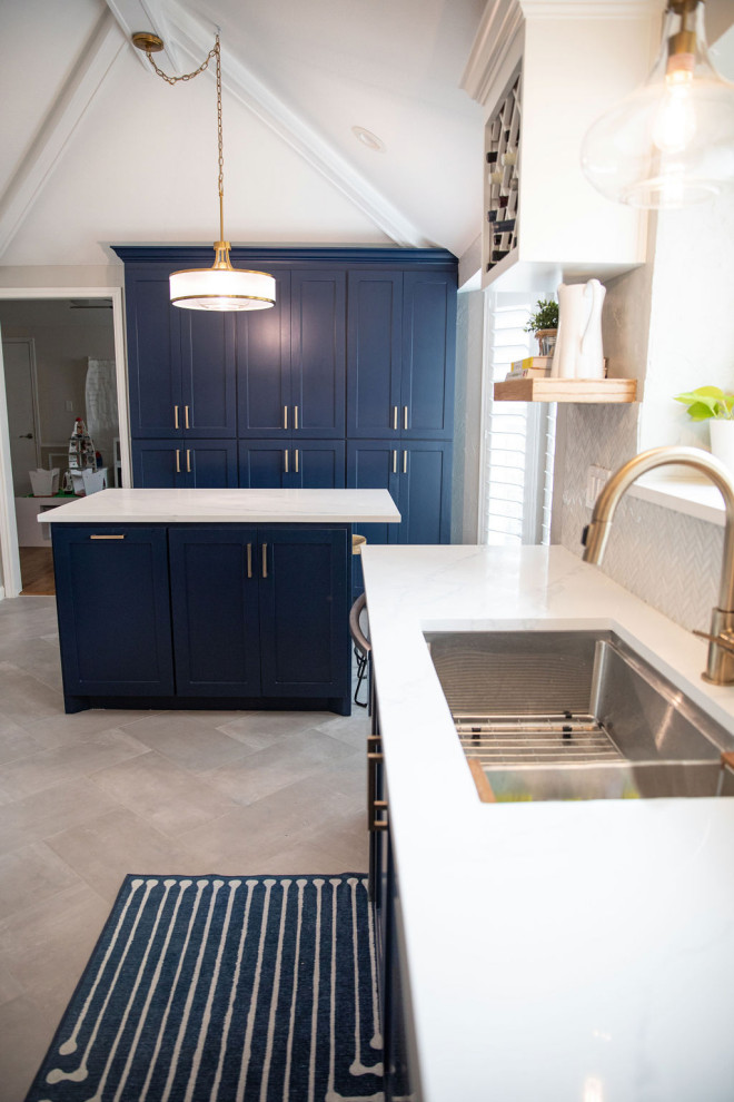 New Kitchen + Laundry
