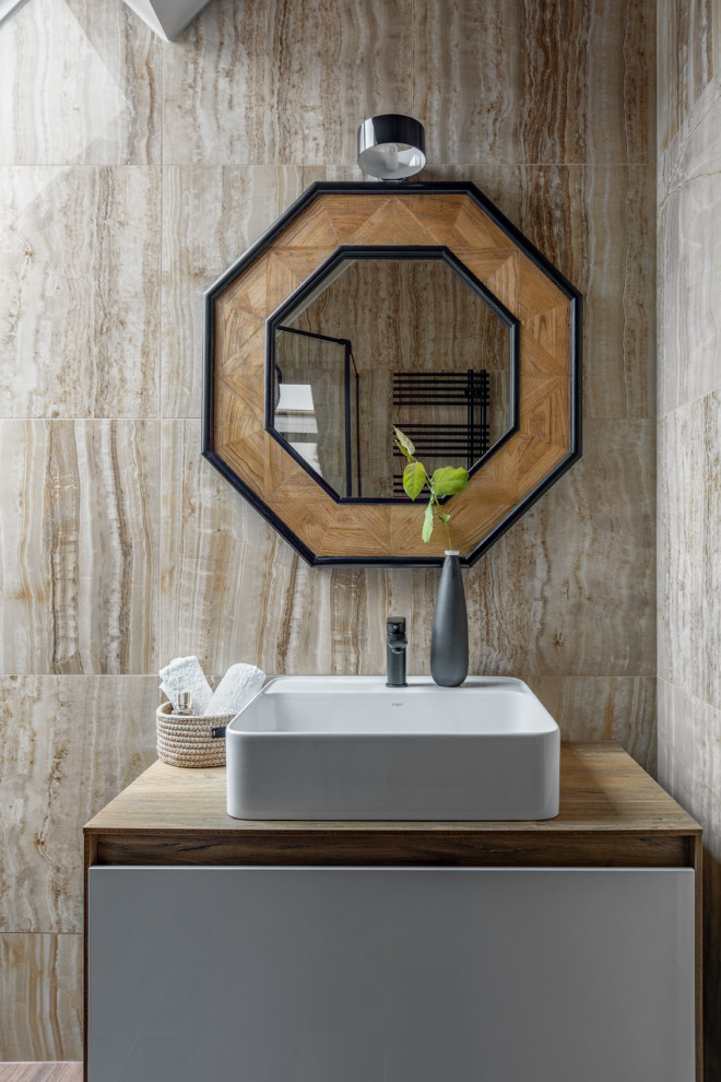 Photo of a mid-sized contemporary 3/4 bathroom in Moscow with flat-panel cabinets, medium wood cabinets, beige tile, porcelain tile, porcelain floors, a drop-in sink, wood benchtops, beige floor, brown benchtops, a single vanity and a floating vanity.