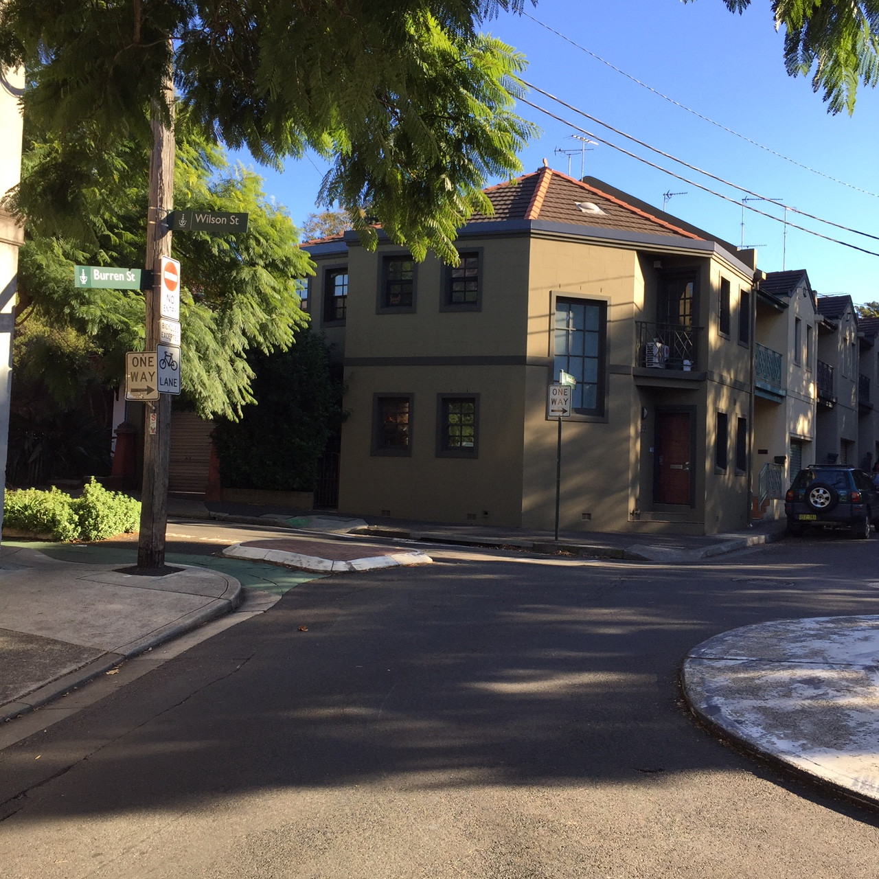 Corner terrace exterior painting, Newtown