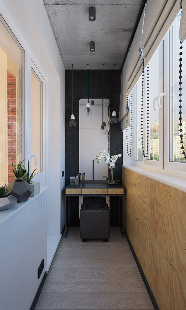 Кирпич, бетон и фанера