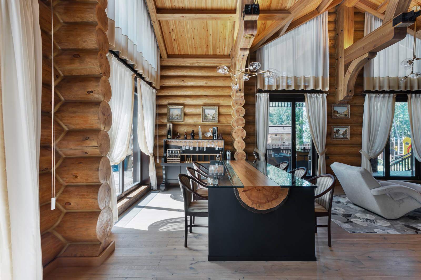 Дом у озера