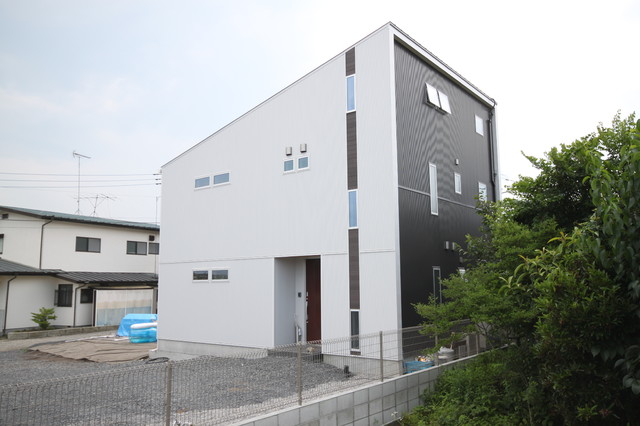 2階リビングのコンパクトな家（Ｋ様邸） minimalistisch-haeuser