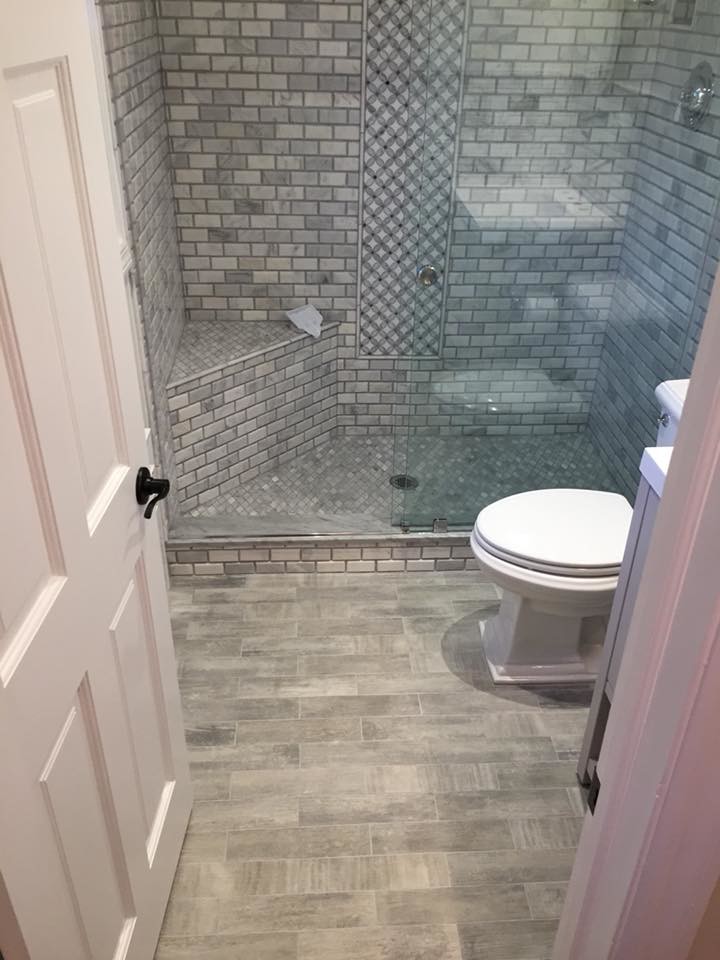 Bathroom - transitional bathroom idea