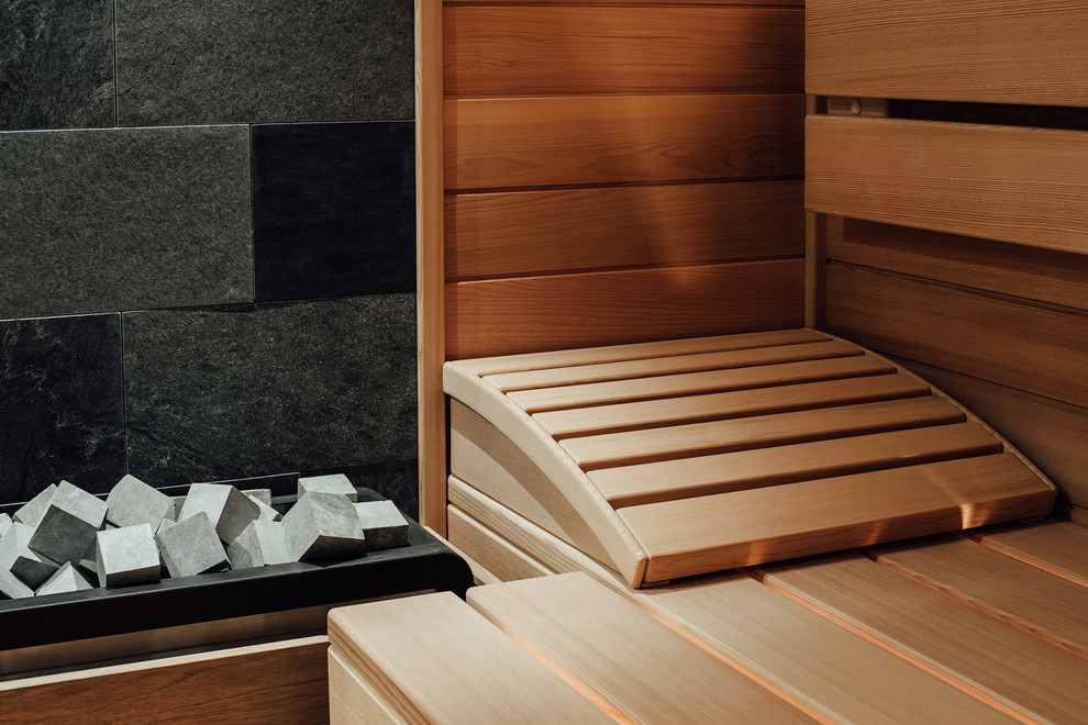 Кедровая сауна в загородном доме