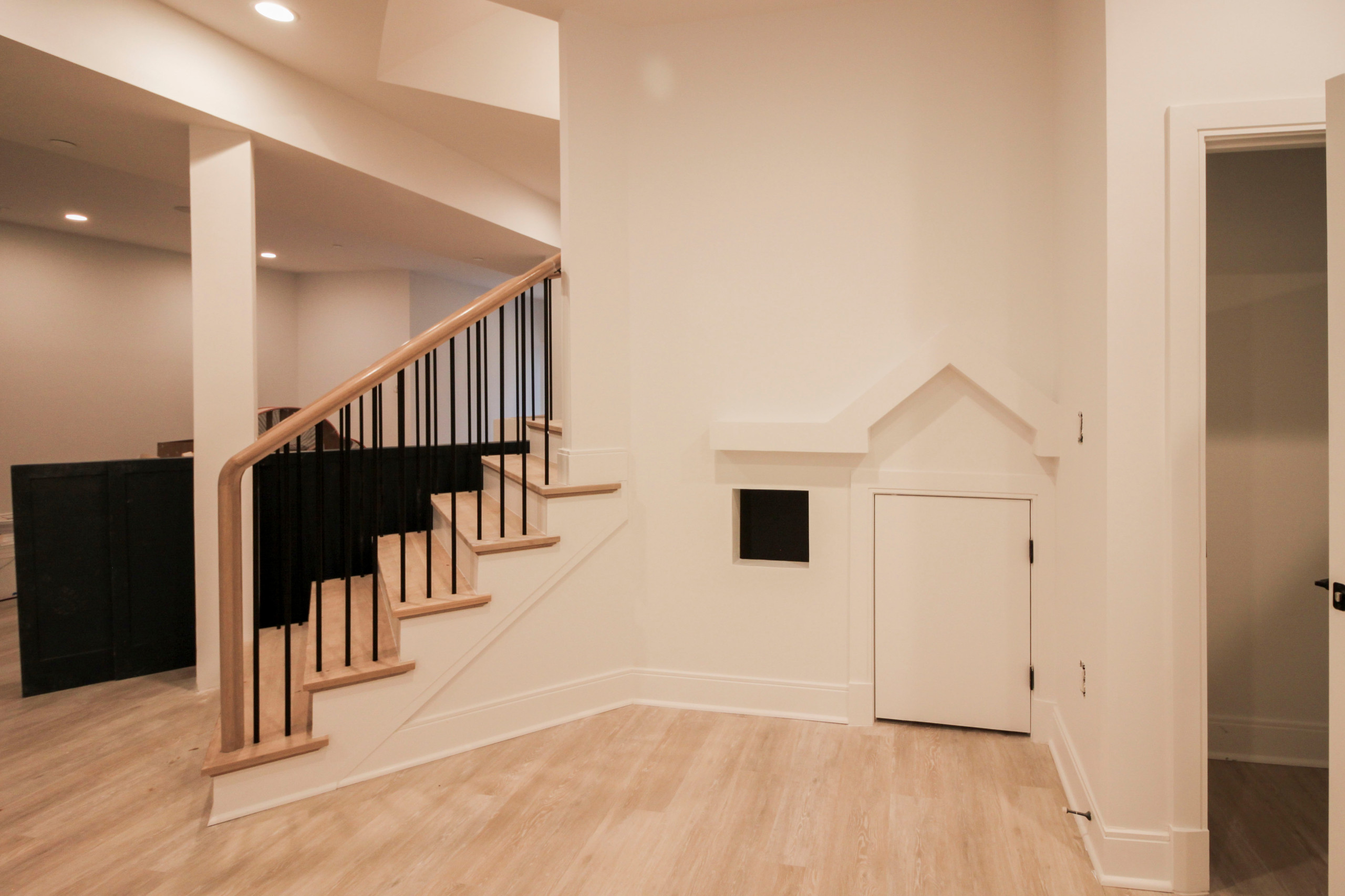 100_Hexagonal Floating-Staircase, Bethesda MD 20817