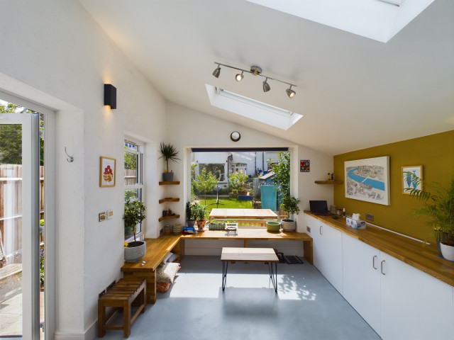 Idea Construction modern