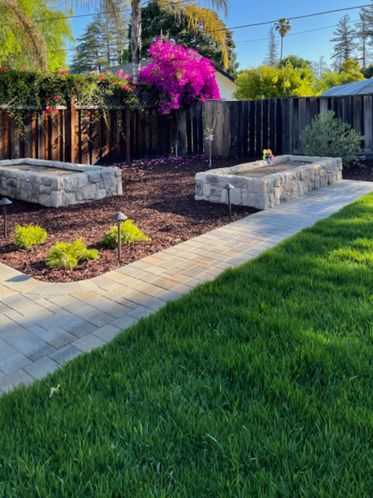 Los Gatos - Traditional Backyard