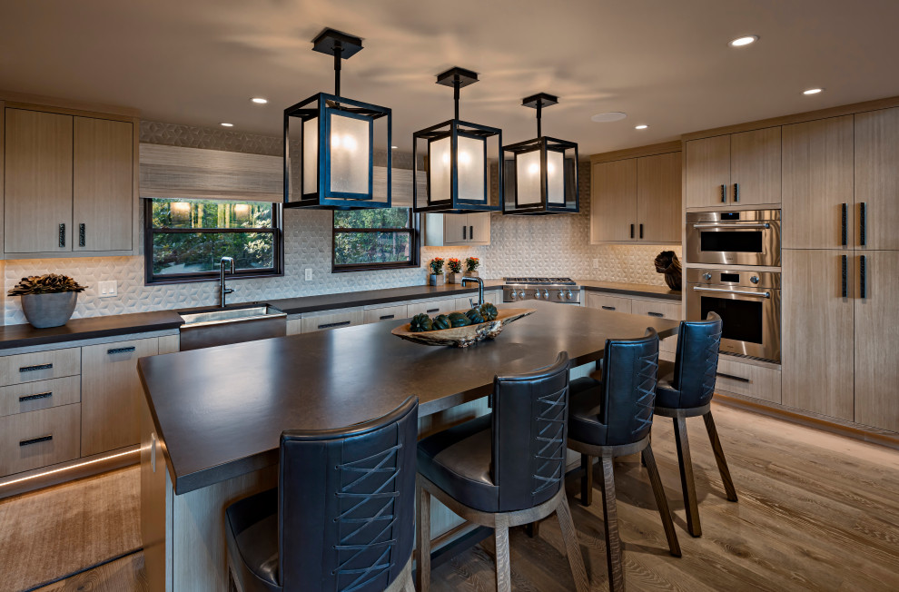 Kitchen - rustic kitchen idea in Phoenix