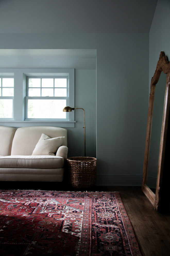 Inspiration for a transitional home design remodel in Minneapolis