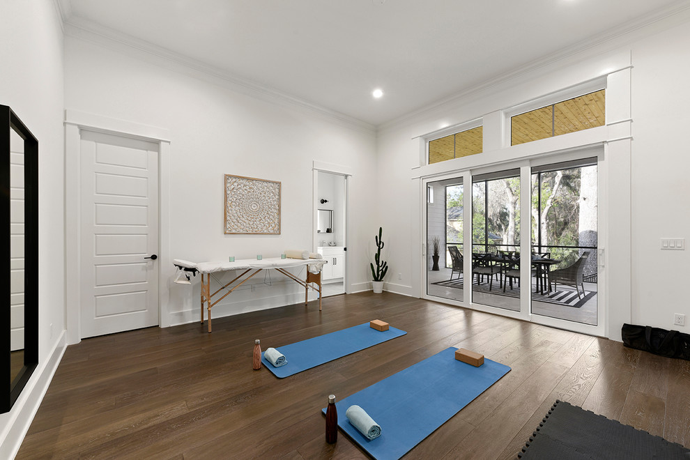 Design ideas for a country home gym in Jacksonville.
