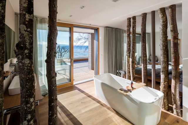 Haus am See contemporaneo-stanza-da-bagno