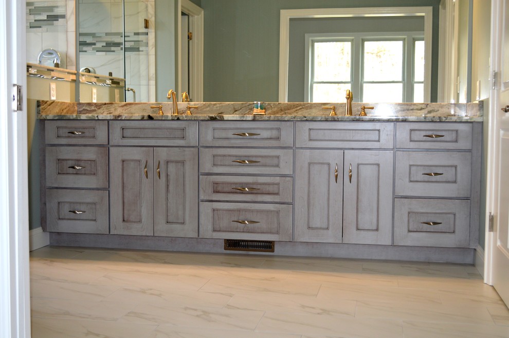 Transitional Farmhouse