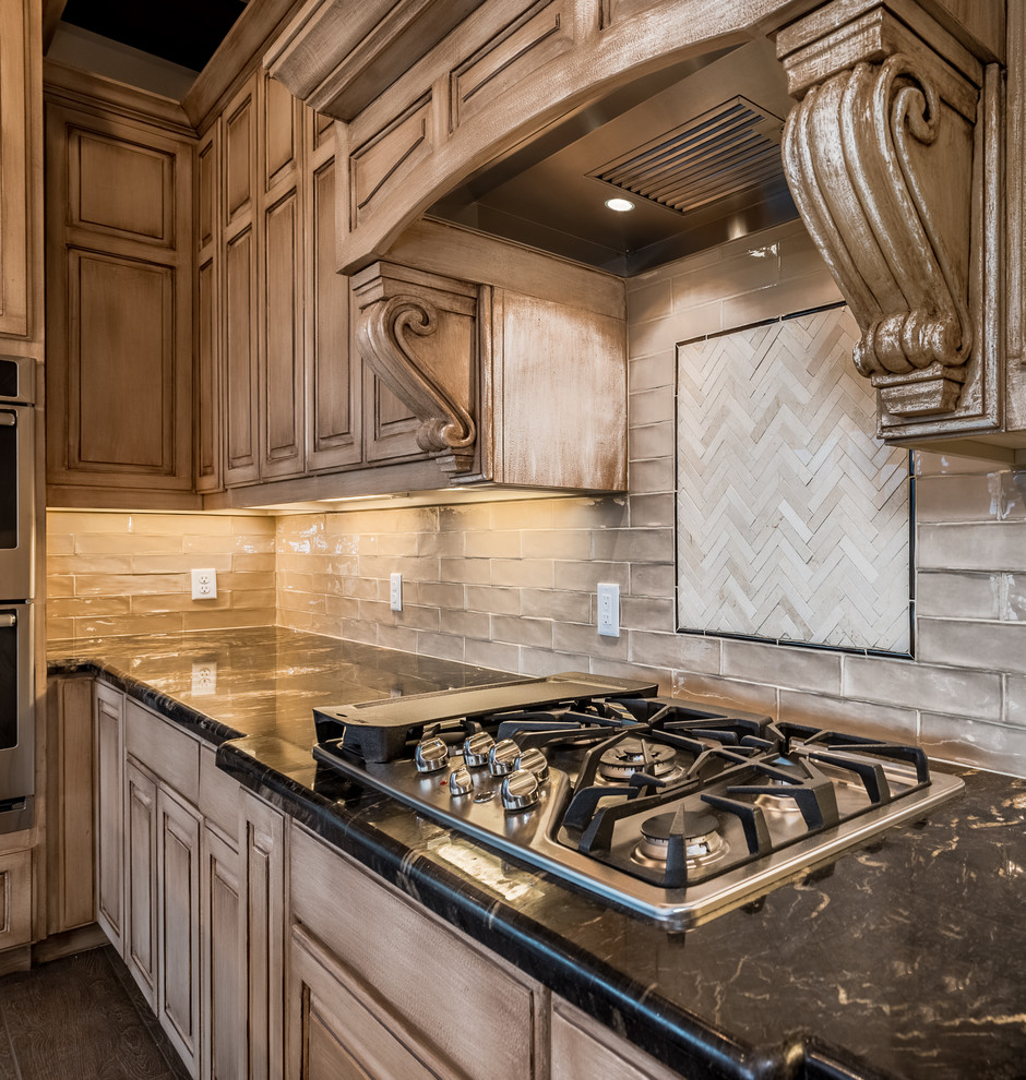 Inspiration for a transitional home design remodel in Austin