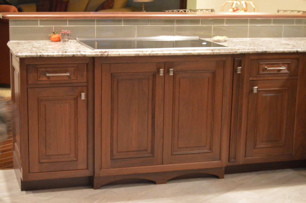 Home design - transitional home design idea