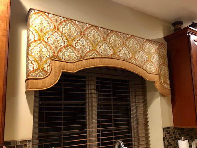 Transitional home design photo in Seattle