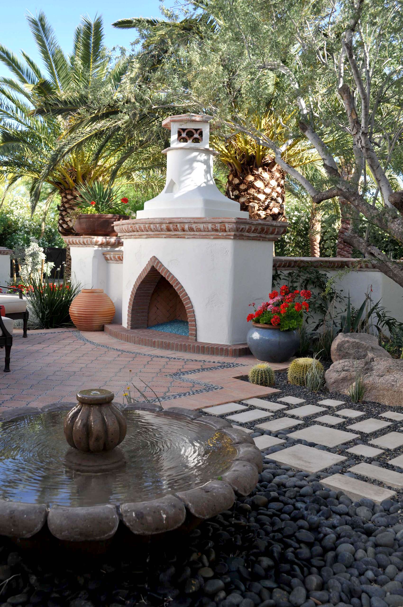 Get the Look: Spanish-Mediterranean Courtyard, image size:1700x2560