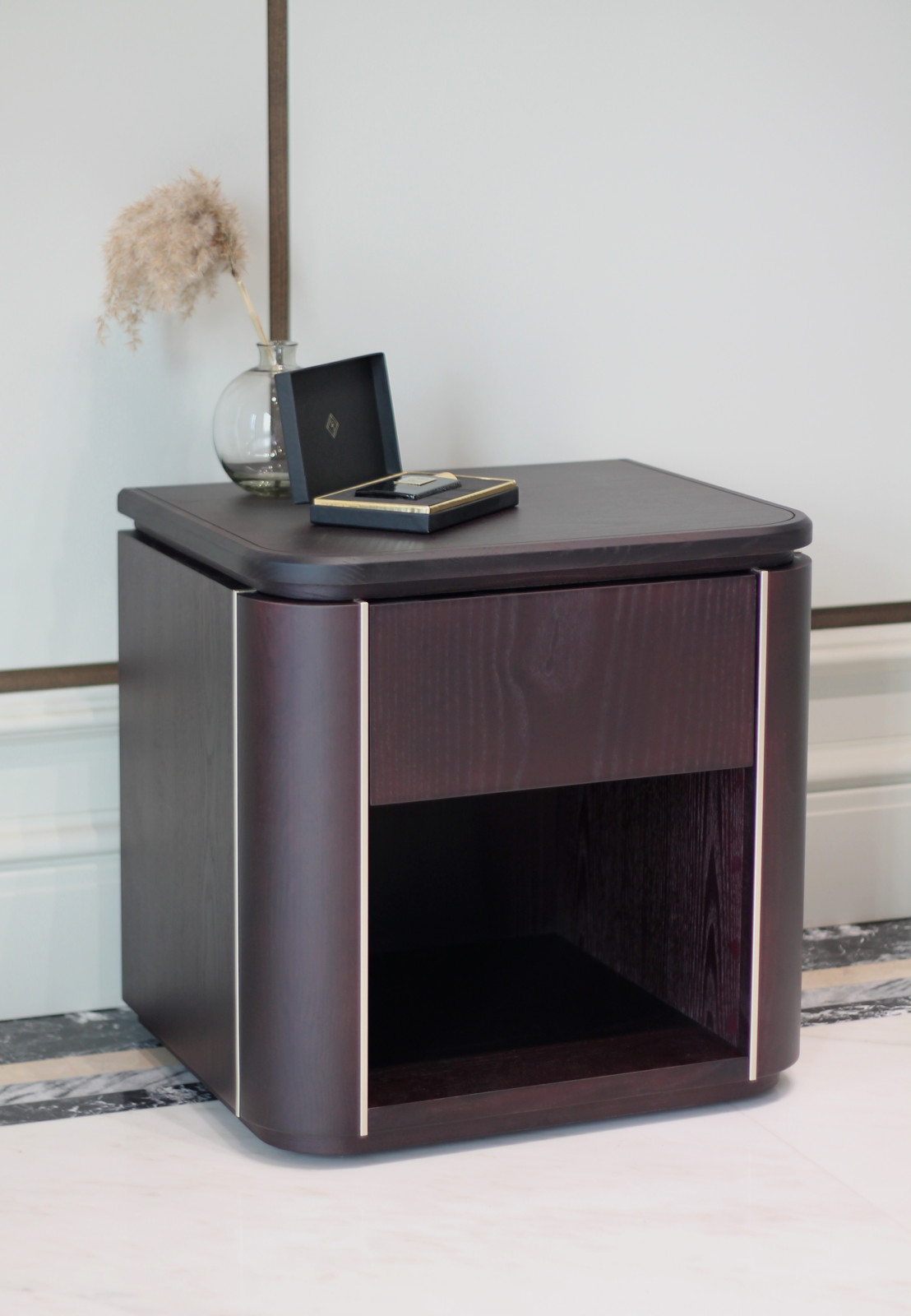 Прикроватная тумба Luna