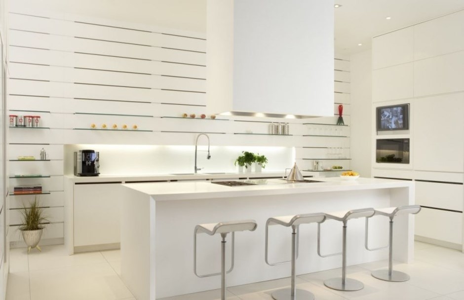 Crisp, White, Modern Toronto Kitchen - Modern - Kitchen - Toronto - by