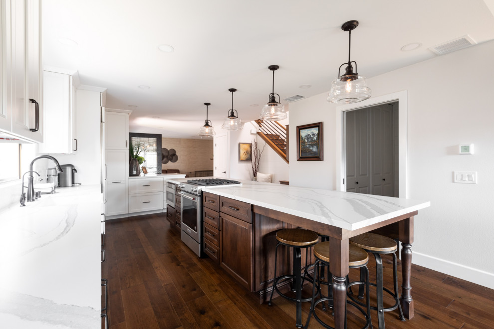 Inspiration for a transitional kitchen remodel in Orange County