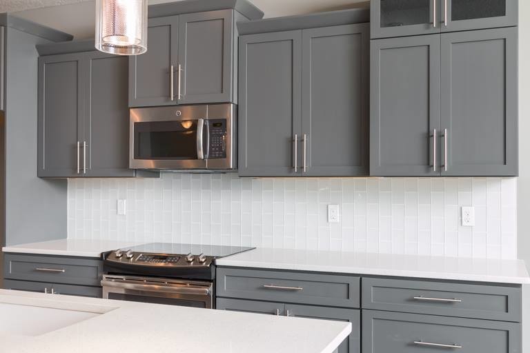 Home design - transitional home design idea