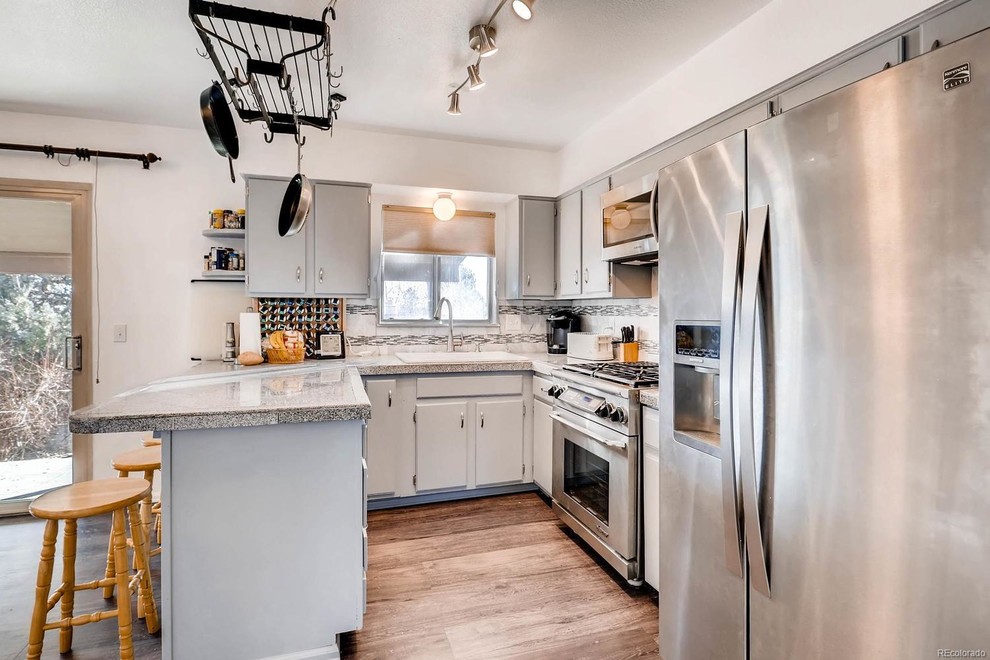 Inspiration for a transitional kitchen remodel in Denver