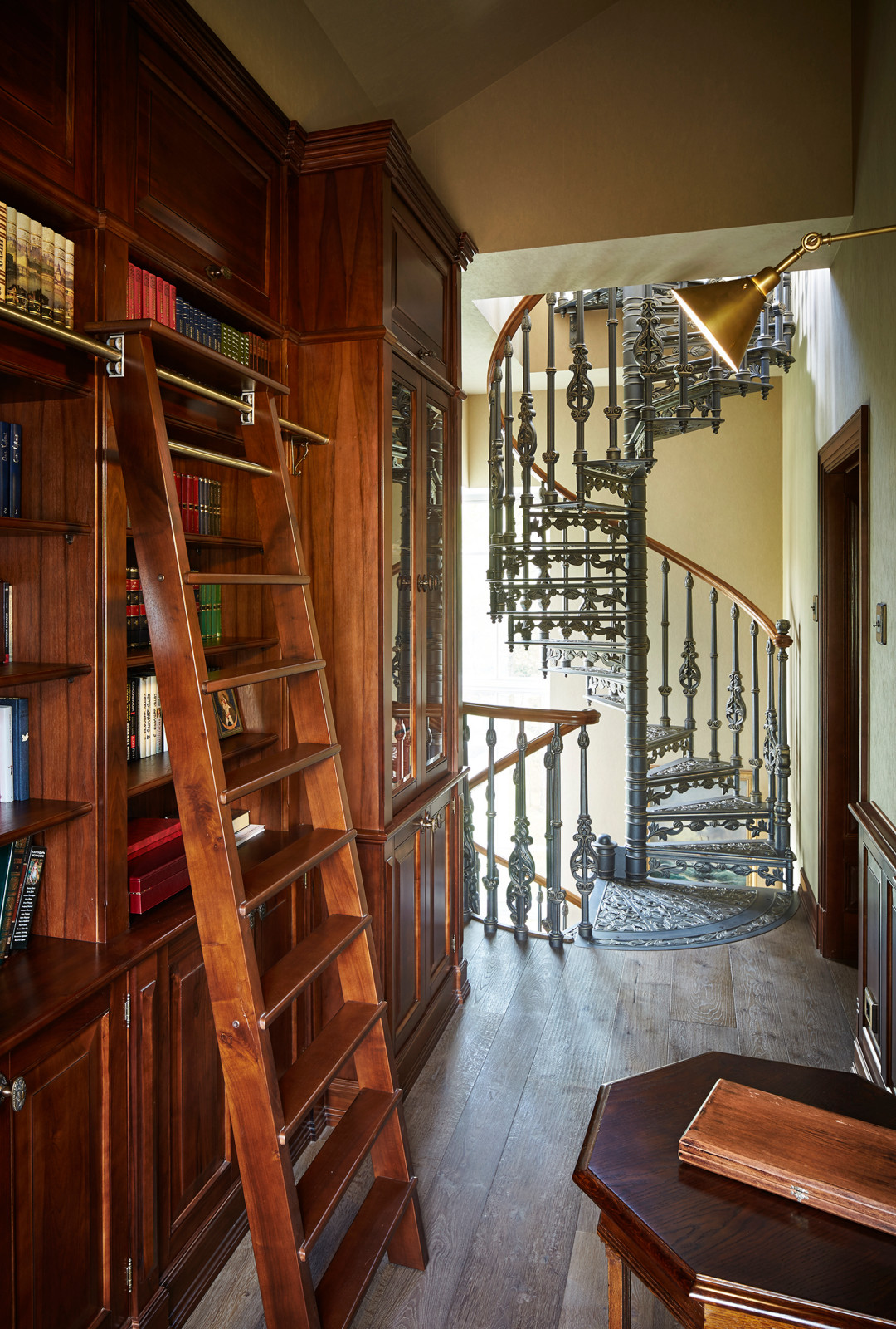 Интерьер библиотеки