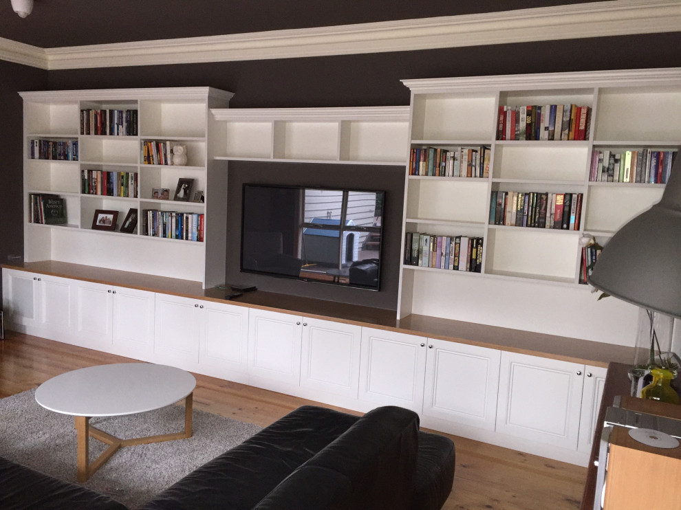 Photo of a contemporary living room in Melbourne.