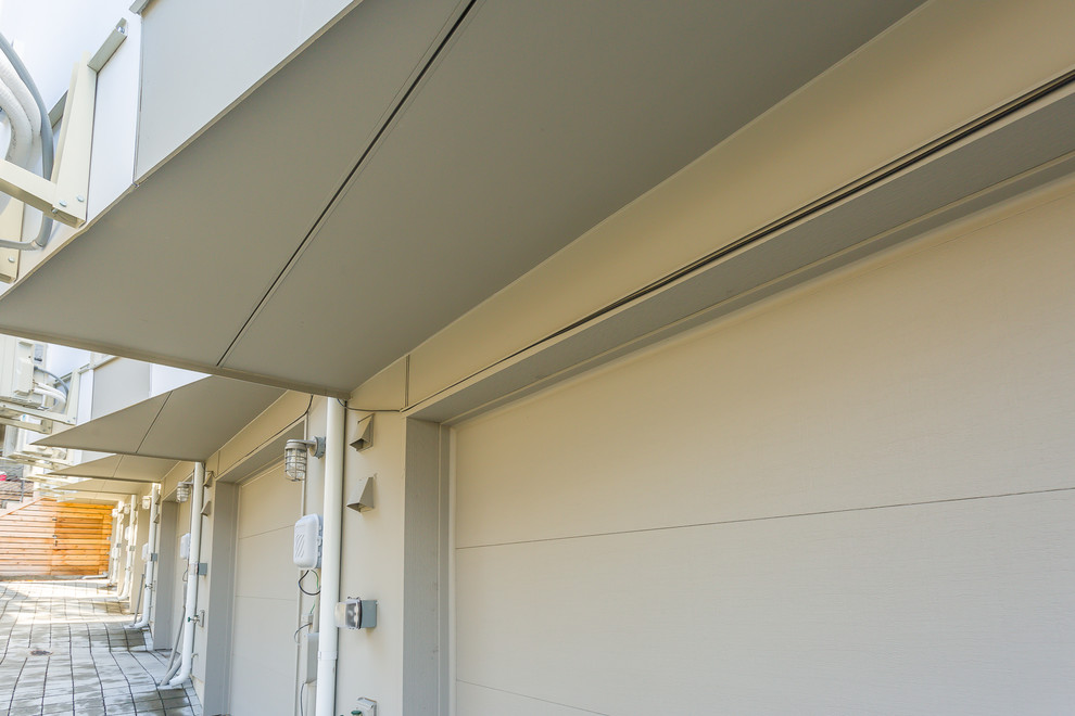Minimalist exterior home photo in Seattle