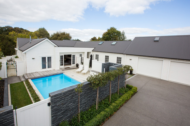 :: Mulgrew Home :: modern-pool