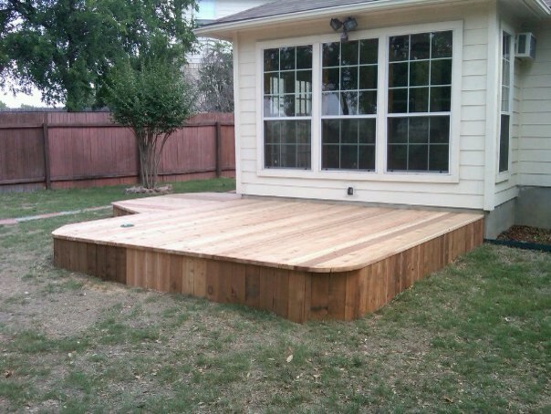 Mid-sized arts and crafts backyard deck in Austin with no cover.