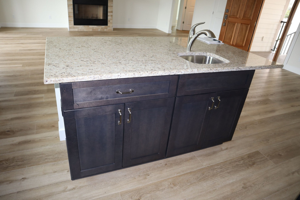 Bailey's Bluff Estates 2024-2025