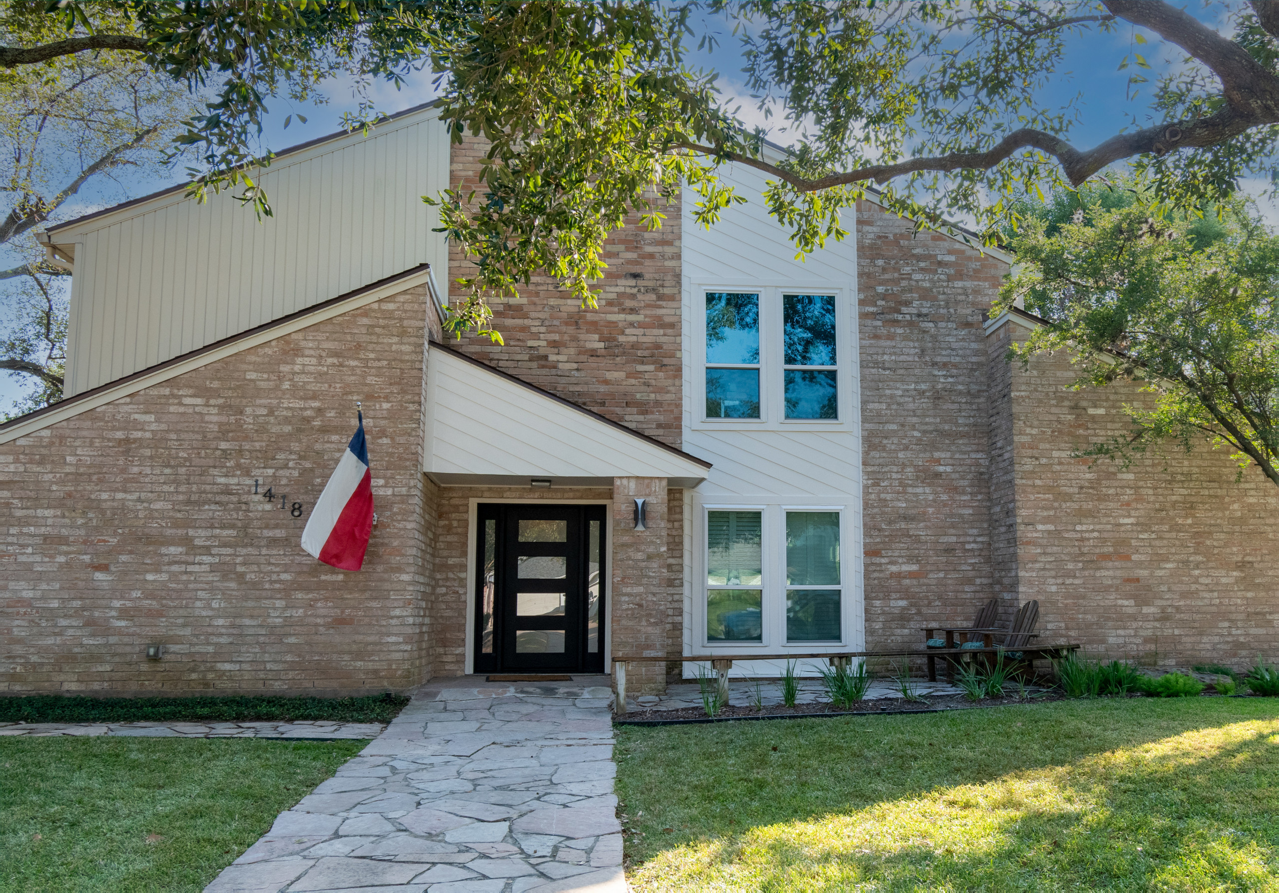 Contemporary Hardie® Siding Transformation in Houston’s Energy Corridor