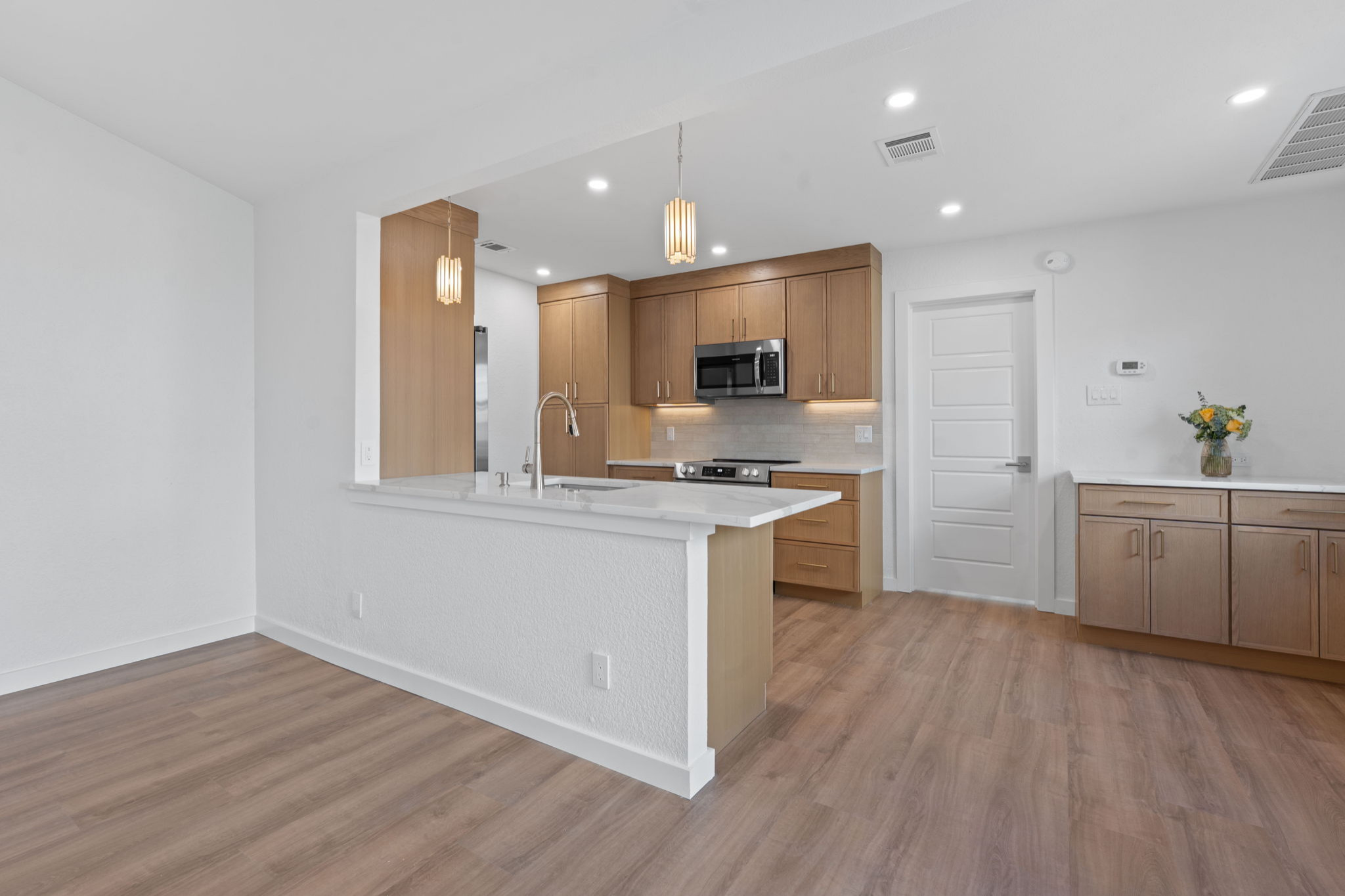 Lakeway Cozy Cottage