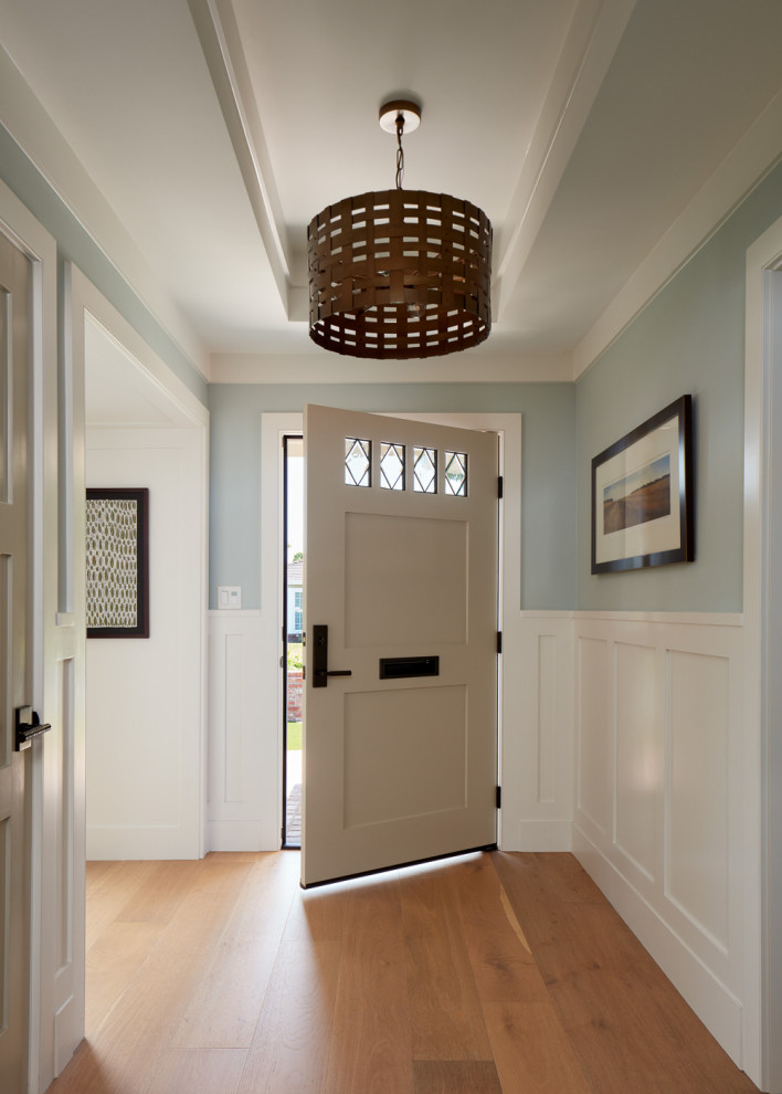 This is an example of a transitional entryway in San Francisco.