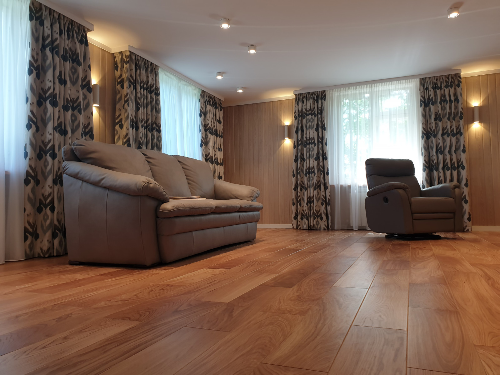 Шторы в интерьере на заказ