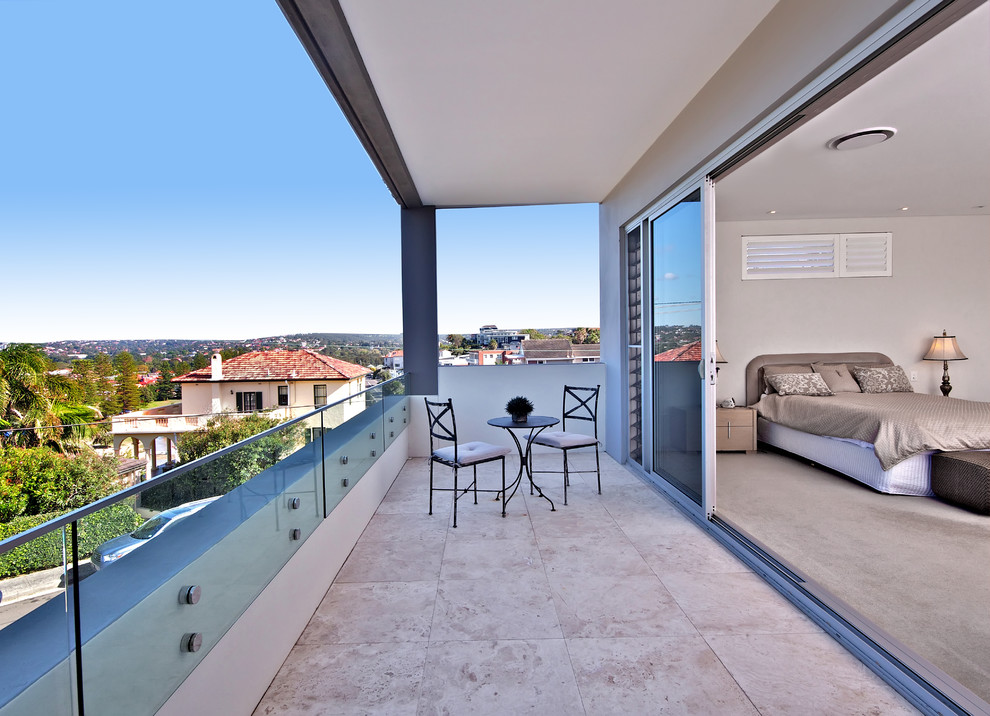 Contemporary balcony in Sydney.