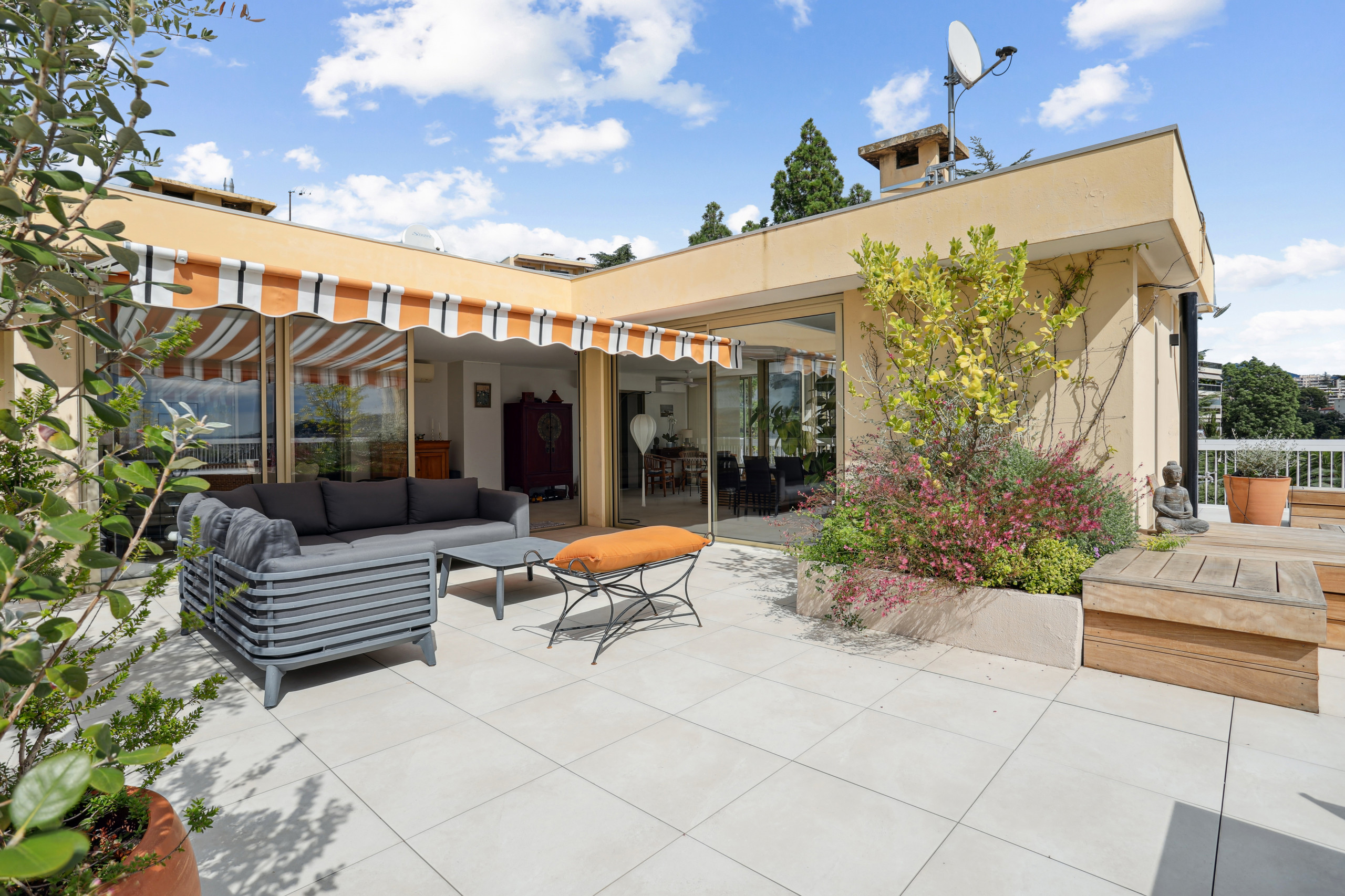 RENOVATION ET AMENAGEMENT TOIT TERRASSE