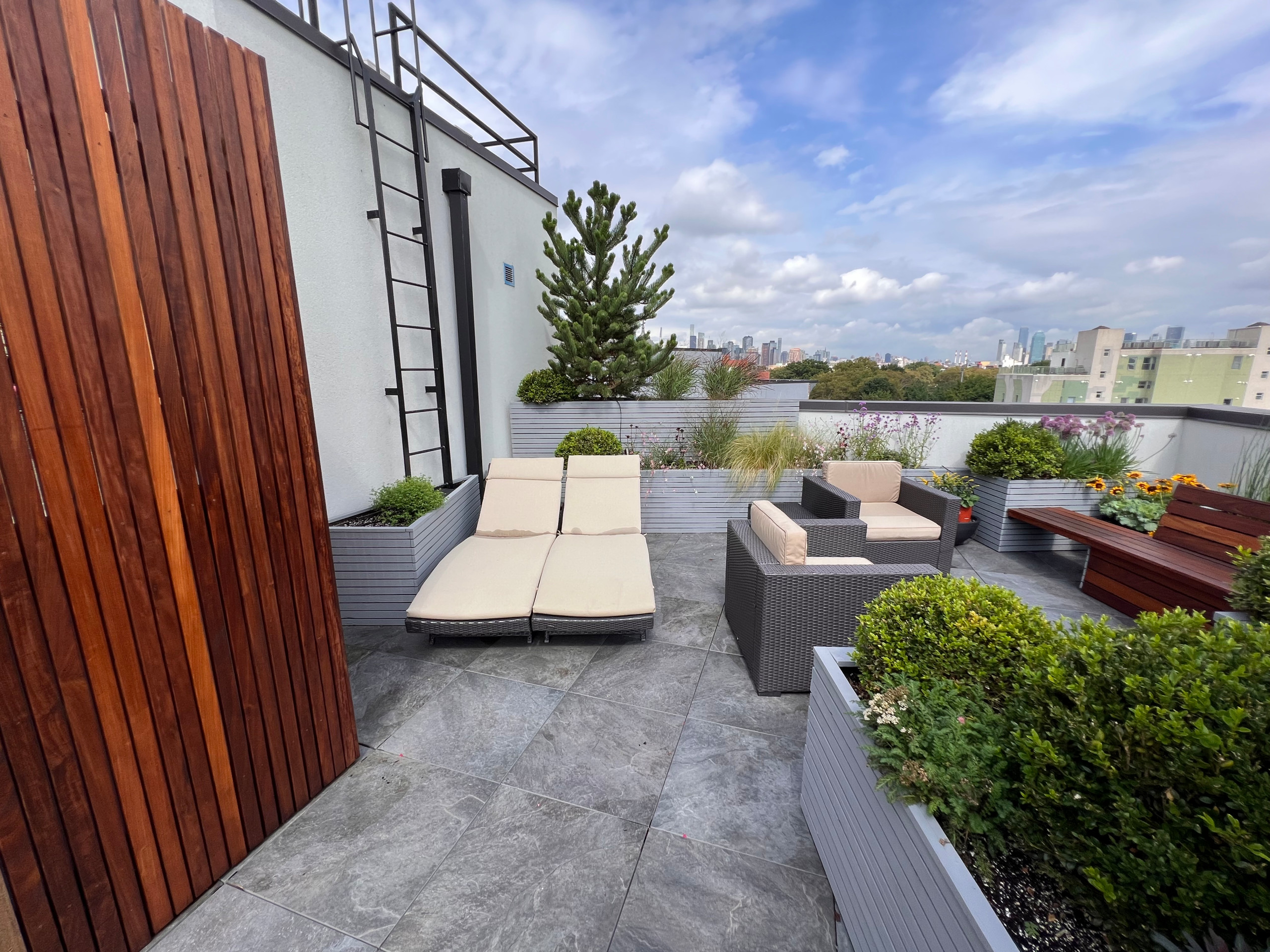 Williamsburg Roof Garden