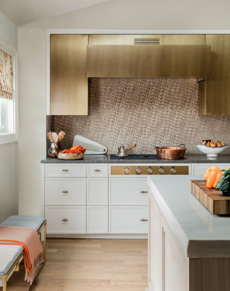 Kitchen - kitchen idea in Boston