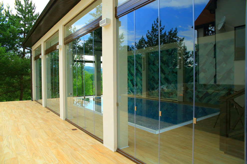 Остекление Бассейна. Безрамная система остекления Лумон. Lumon.