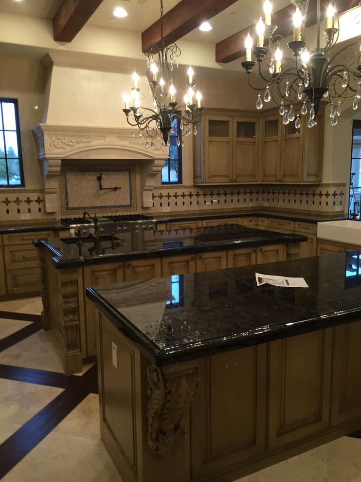 Kitchen - kitchen idea in Phoenix