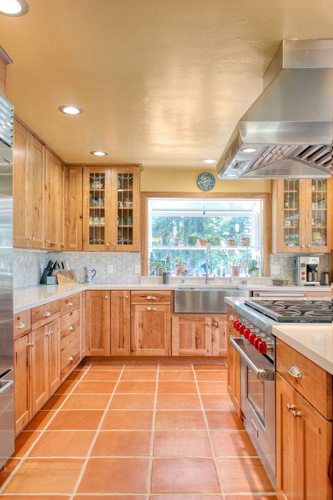 Kitchen - rustic kitchen idea