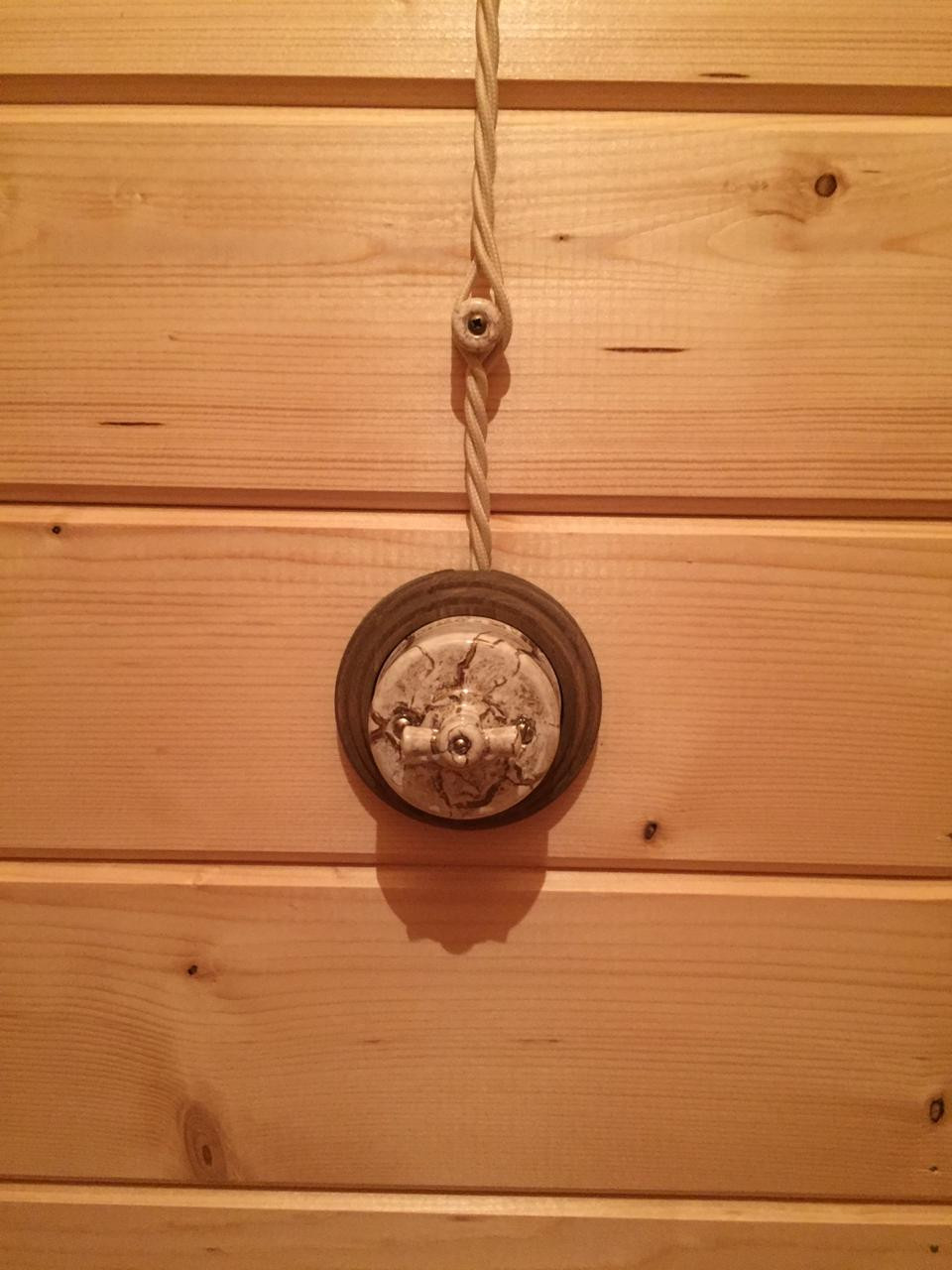 Монтаж электрики в ретро стиле