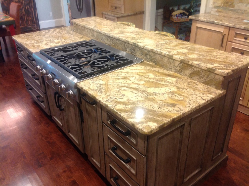 Kitchen - rustic kitchen idea with granite countertops