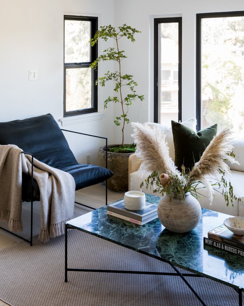 Laurel Canyon - Contemporary - Los Angeles - by LOU HOME