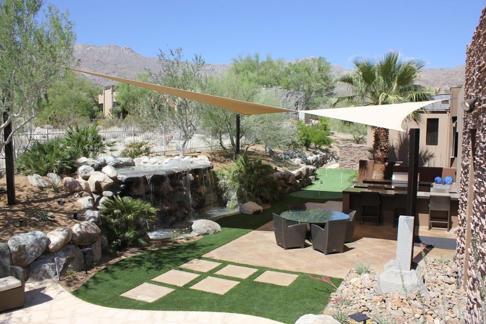 Transitional exterior home idea in Los Angeles